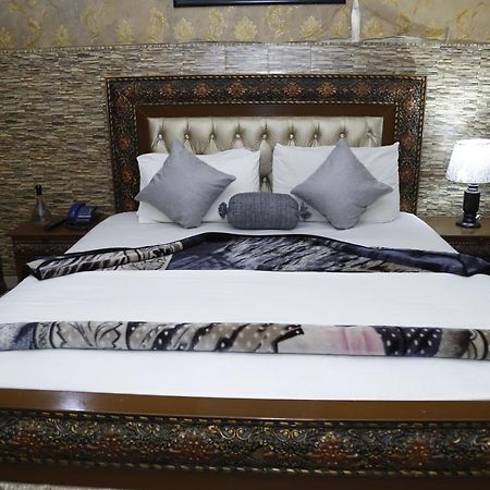 Hotel Sweet Inn Лахор Экстерьер фото