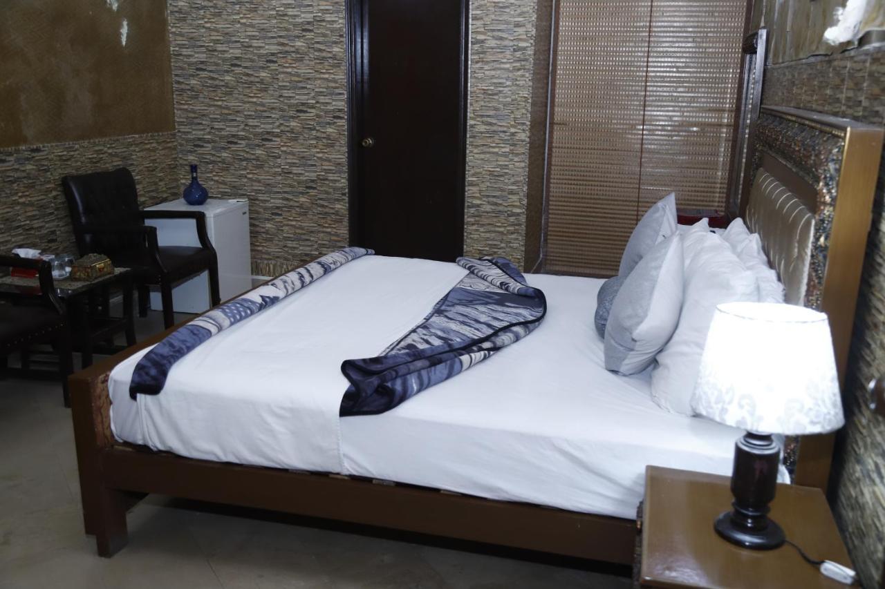 Hotel Sweet Inn Лахор Экстерьер фото