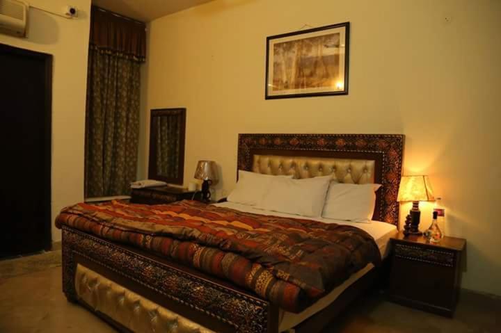 Hotel Sweet Inn Лахор Экстерьер фото