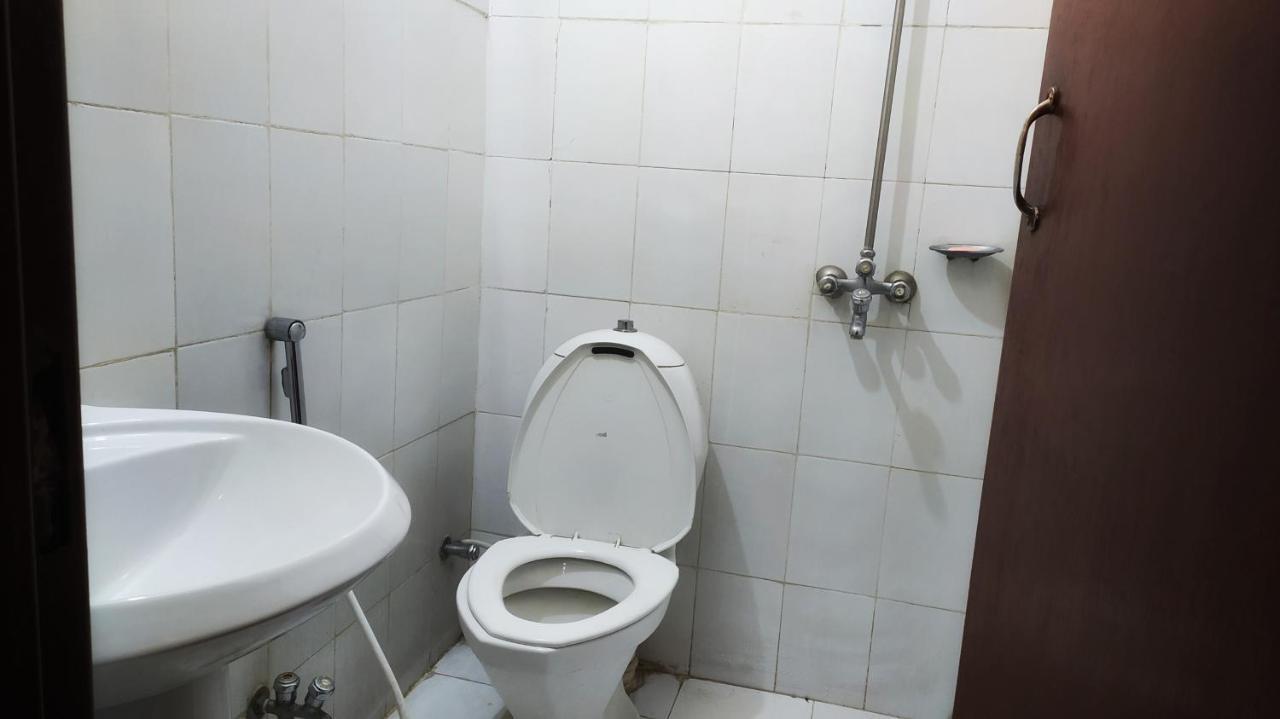 Hotel Sweet Inn Лахор Экстерьер фото