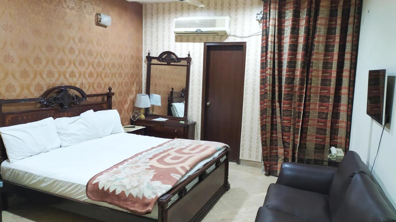 Hotel Sweet Inn Лахор Экстерьер фото